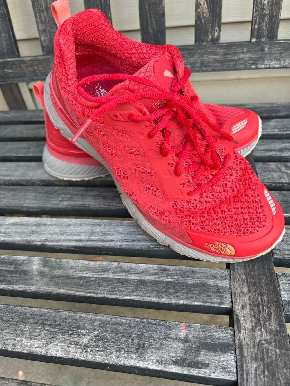 The North Face Endurus TR trail running shoes Vibram women’s size 9